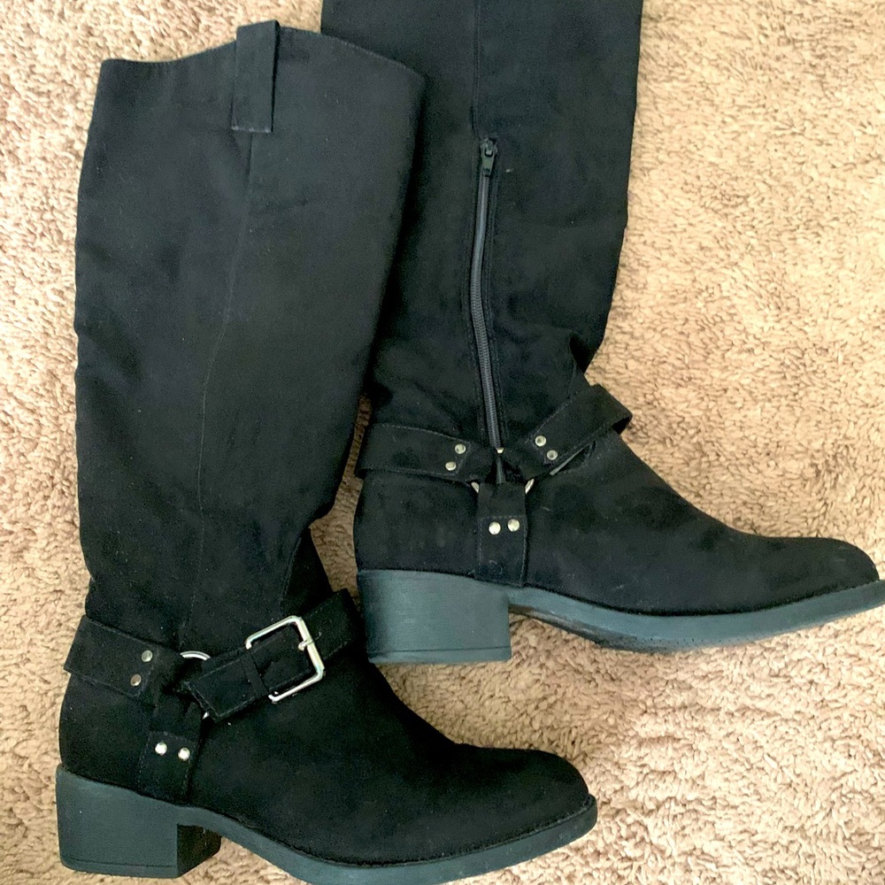 Black Tall Boots